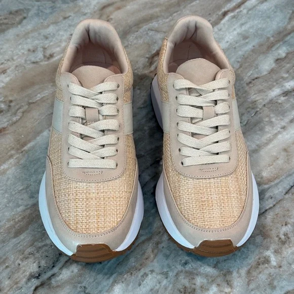 Women’s DOLCE VITA Breela tan raffia fashion sneakers- Size 7.5 - Picture 3 of 10